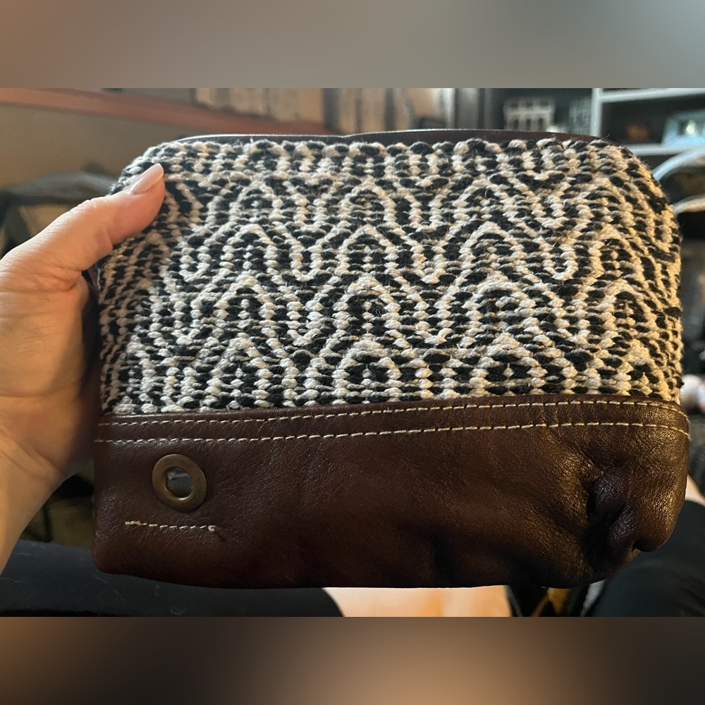Myra Bag unique wristlet - Picture 12 of 15